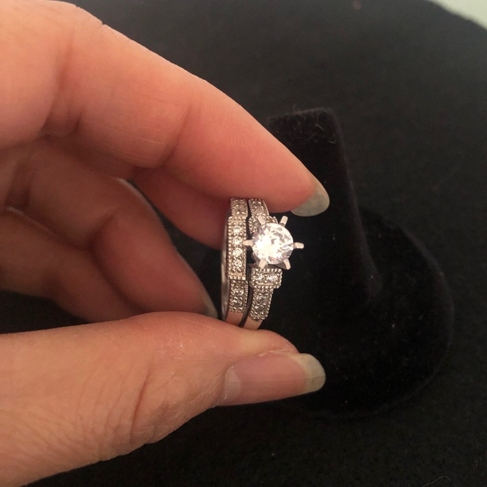 Elegant Silver Women's Ring Set of 2